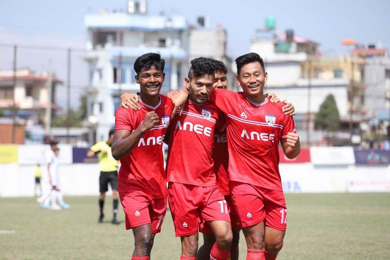 एनआरटीसँग चर्च ब्वाइजको बराबरी  
